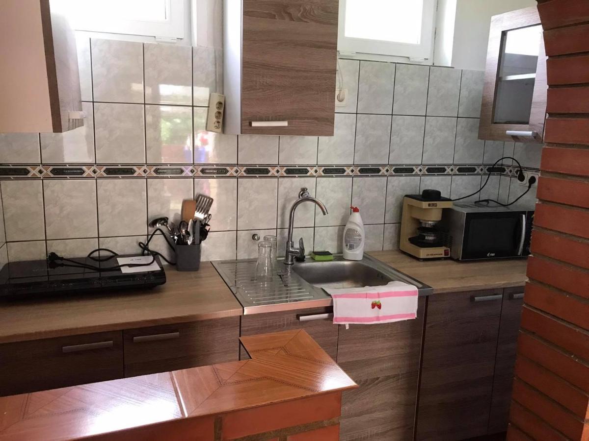 Ferienwohnung Tahiti Apartman Hajdúszoboszló Exterior foto