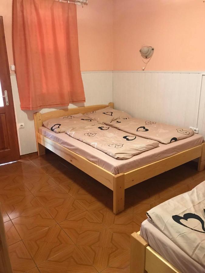 Ferienwohnung Tahiti Apartman Hajdúszoboszló Exterior foto