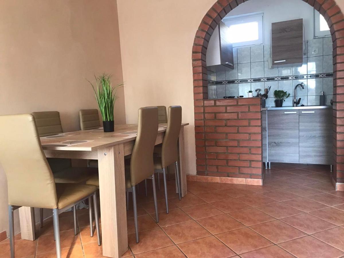 Ferienwohnung Tahiti Apartman Hajdúszoboszló Exterior foto