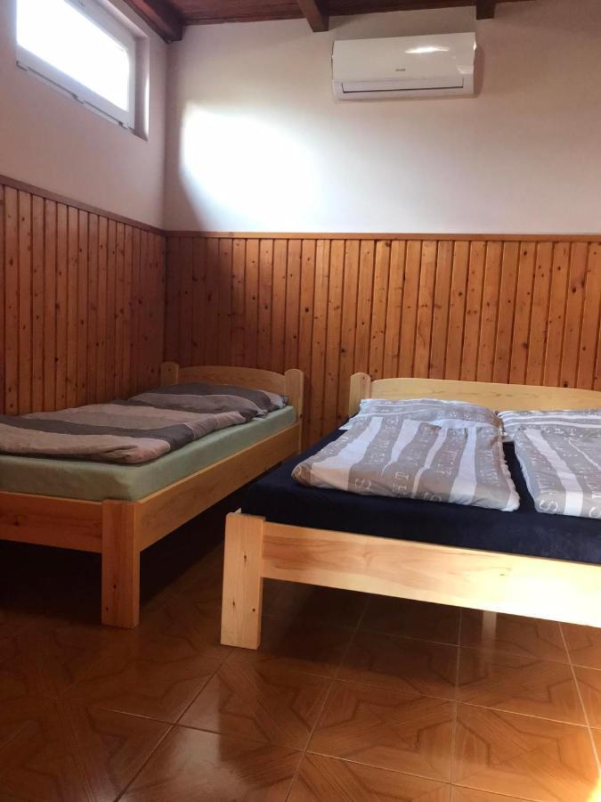 Ferienwohnung Tahiti Apartman Hajdúszoboszló Exterior foto