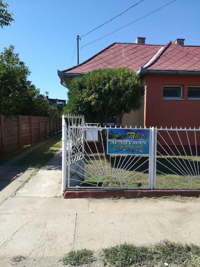Ferienwohnung Tahiti Apartman Hajdúszoboszló Exterior foto